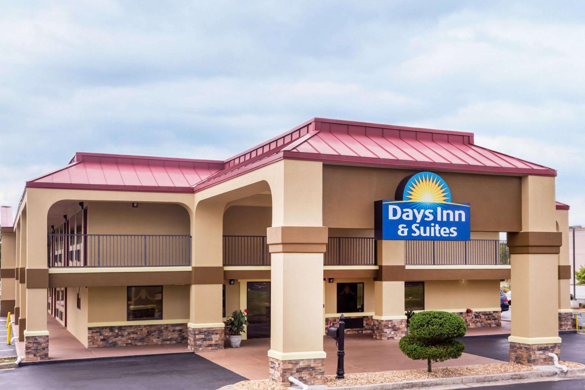 4 Budget-Friendly Hotels Close to Macon College, Warner Robins